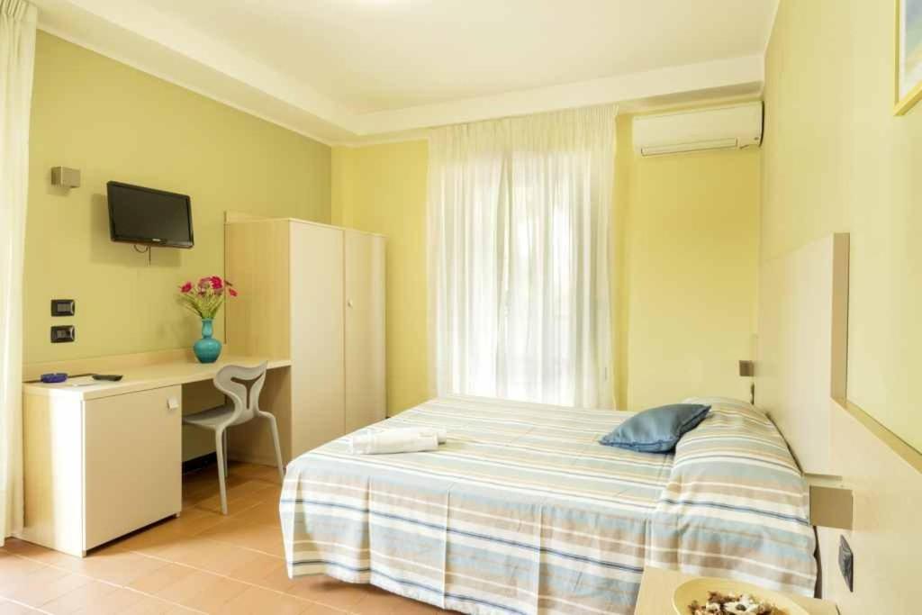 Hotel Blumen San Benedetto del Tronto Exterior photo
