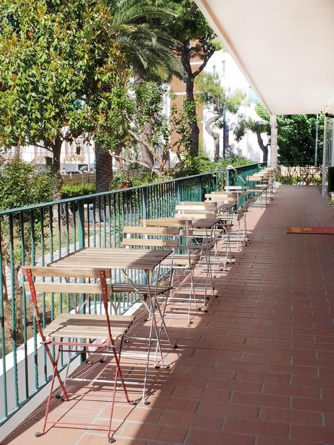Hotel Blumen San Benedetto del Tronto Exterior photo