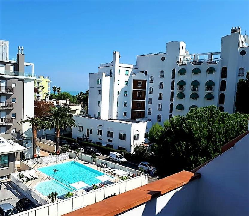 Hotel Blumen San Benedetto del Tronto Exterior photo